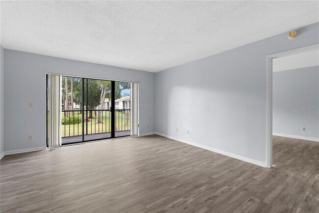 Building Photo - 8203 Sun Spring Cir