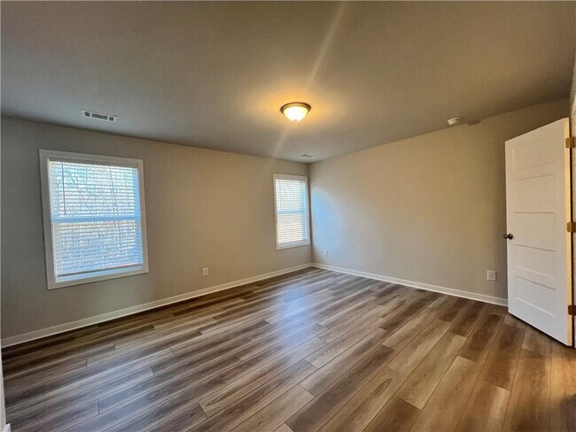 Building Photo - 150 Cruce Lake Ct