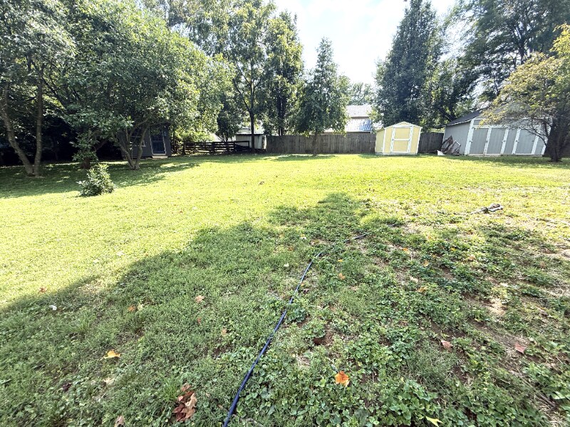 Building Photo - 11702 Kings Ln