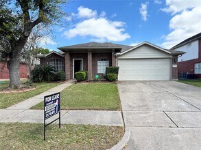 Building Photo - 16214 Mission Glen Dr