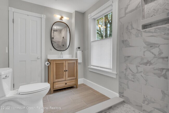 Building Photo - 21 Pearce Ave