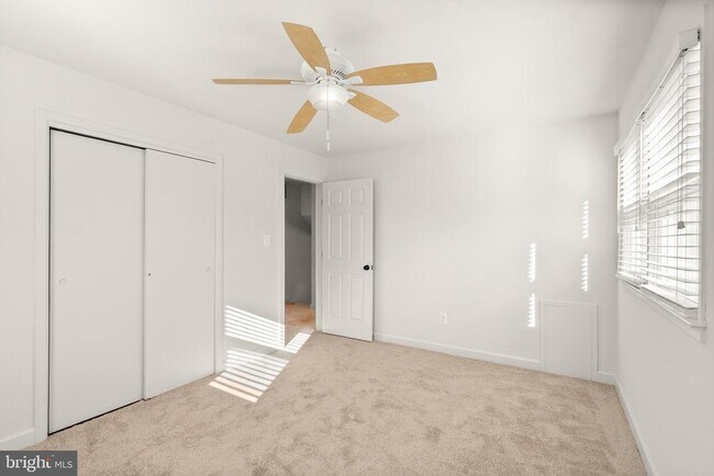 Building Photo - 1726 Baldwin Dr