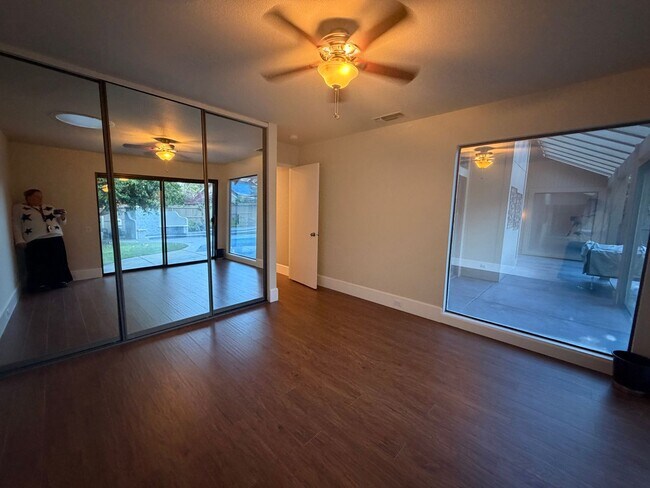 Building Photo - Gorgeous 3-Bedroom House in Gold River with pool