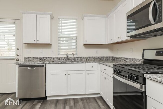 Building Photo - 5202 Dawn Break