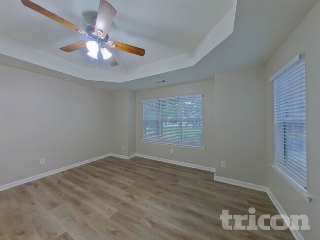 Building Photo - 628 Fairgreen Trail