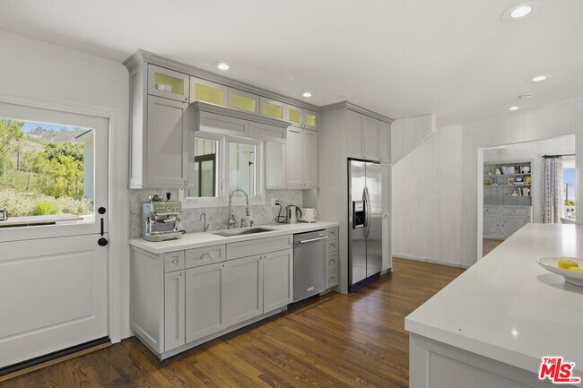Building Photo - 26723 Latigo Shore Dr