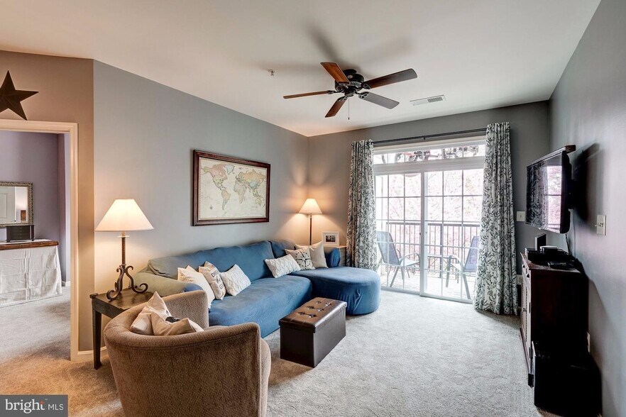 Primary Photo - 21228 McFadden Sq