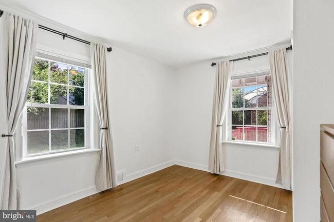 Building Photo - 4803 Westway Dr