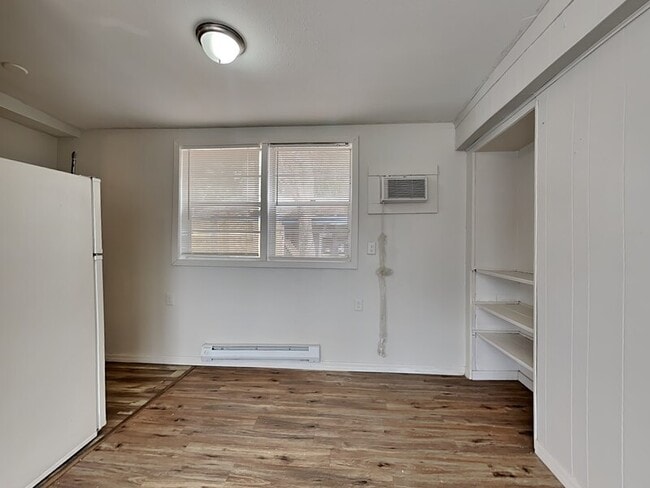 Building Photo - 307 S Montgomery Ave