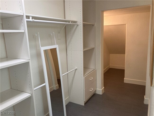 Building Photo - 2001 Quartz Cliff St