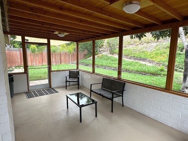 Building Photo - 4859 Campanile Dr