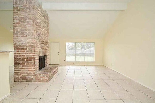 Building Photo - 10223 Gulfstream Ln