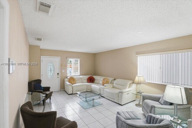 Building Photo - 13741 SW 160th Terrace