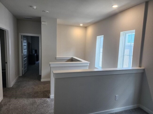 Building Photo - 1520 Red Acer Dr