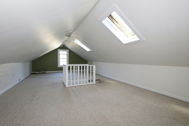 Building Photo - 54 W Branchville Rd