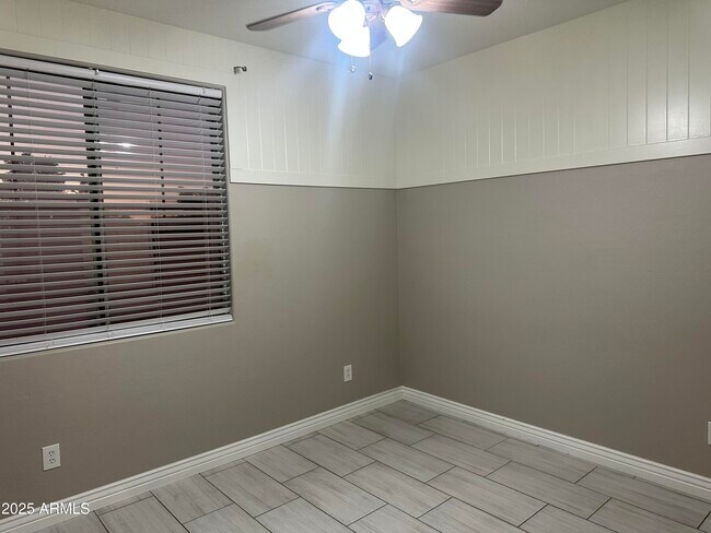 Building Photo - 6700 S Agate Way