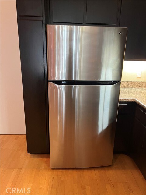 Building Photo - 175 S Lake Ave