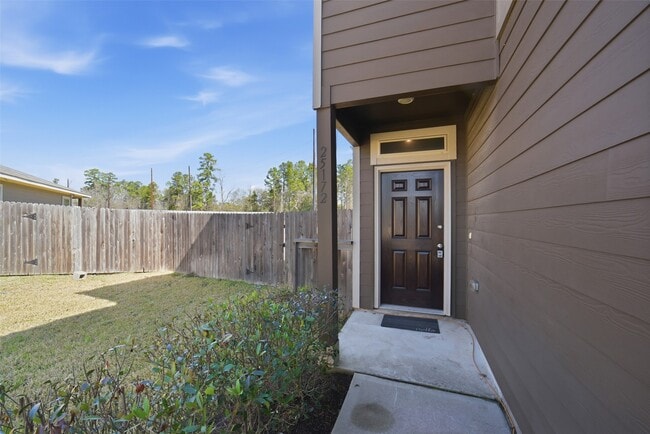 Building Photo - 25172 Pacific Wren Dr