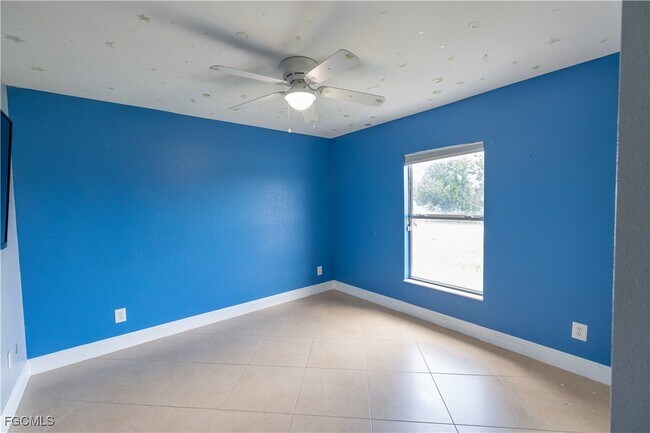 Building Photo - 1208 NW 21st Pl