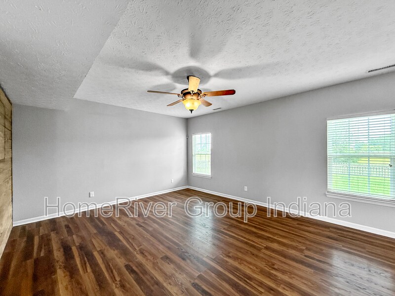 Building Photo - 8136 Wheatfield Dr