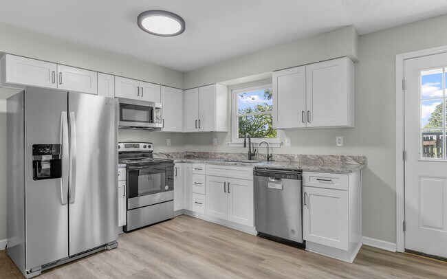 Building Photo - 4957 Aquarius Ct