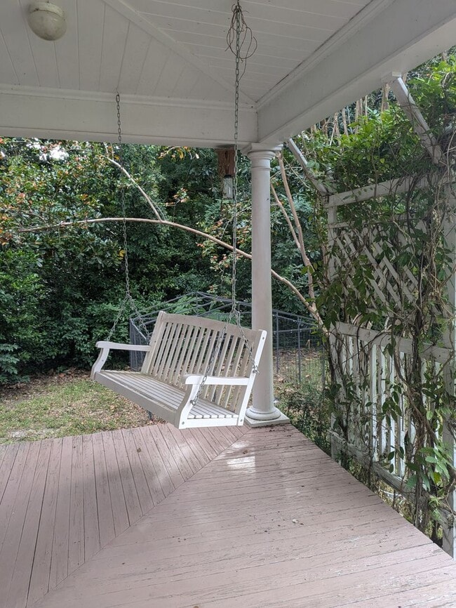 Building Photo - Beautiful home in the heart of Valdosta