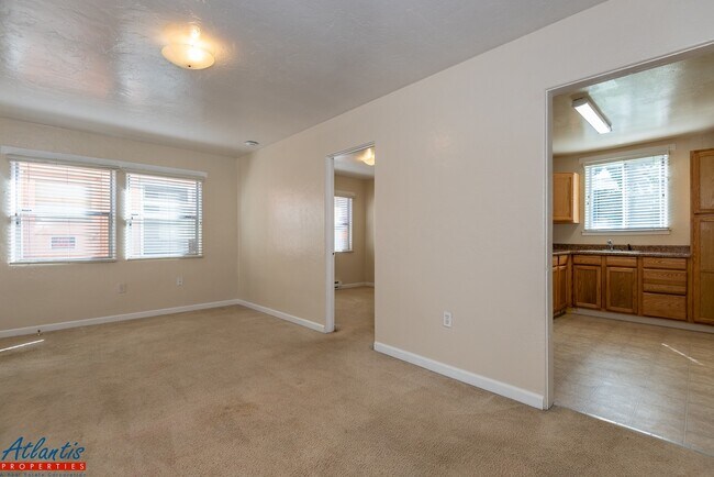 Building Photo - 211 Capitola Ave