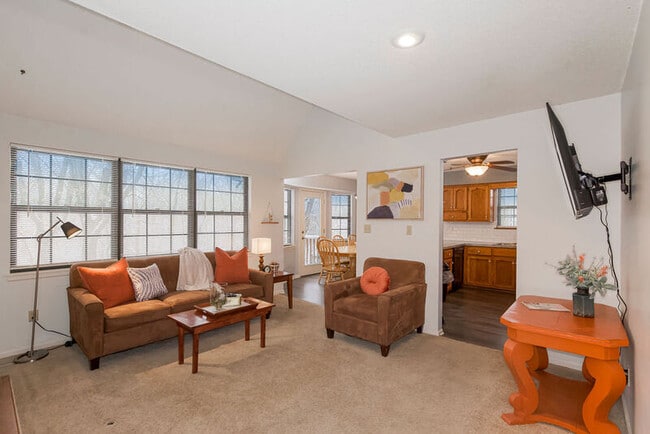 Primary Photo - 15550 East 37th St S