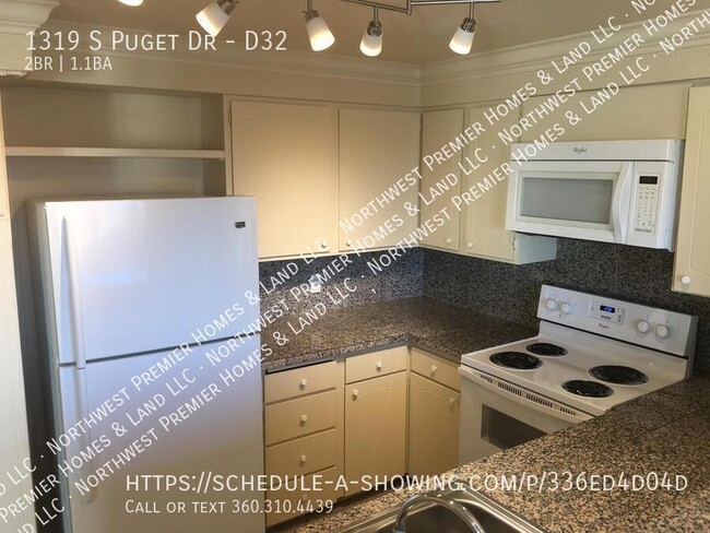 Building Photo - Sunset Ridge 2 Bedroom Condo D32