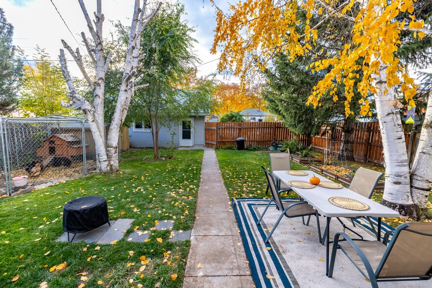 Building Photo - 686 2nd Avenue East N