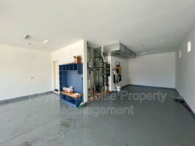Building Photo - 9200 W Avalanche Ct