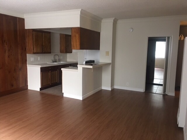 Building Photo - 303 Commonwealth Ave