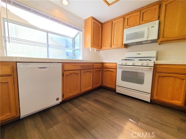 Building Photo - 25670 Huron St