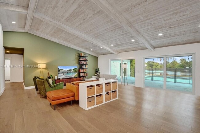 Building Photo - 1020 Bayberry Point Dr