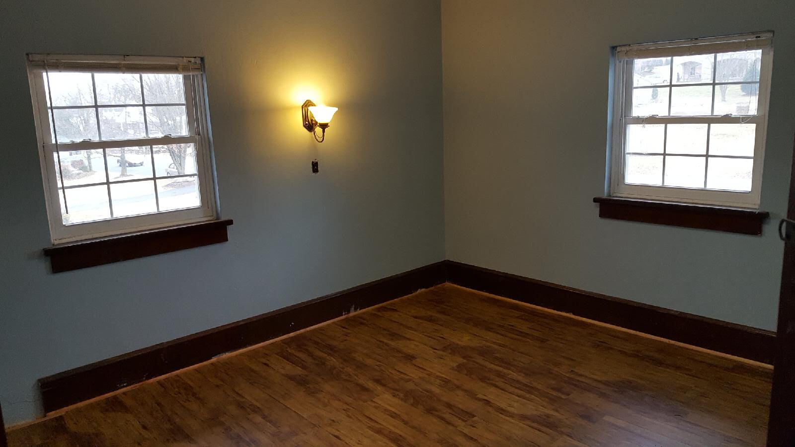 Building Photo - 1076 College Ave