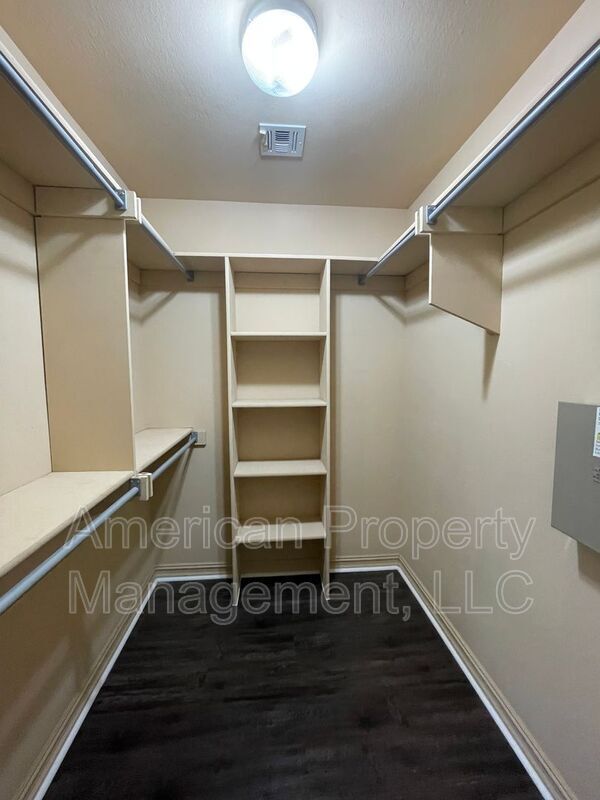 Building Photo - 13022 E 133rd Pl N