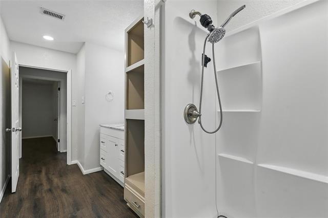 Building Photo - 9337 Heron Dr
