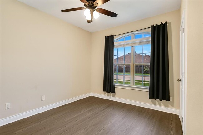 Building Photo - 3908 Crispin Hall Ln