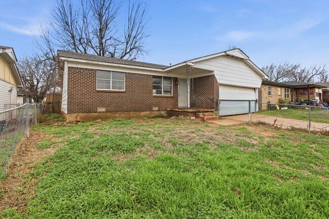 Building Photo - 1520 SE 48th Pl