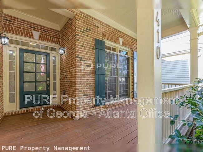 Building Photo - 410 Wilfawn Way