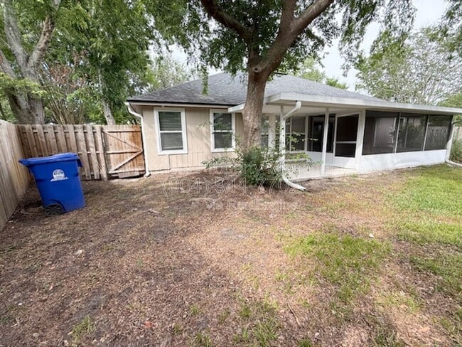 Building Photo - 816 Brookstone Ct