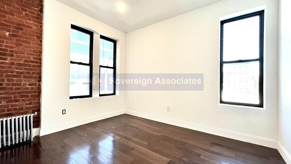 Building Photo - 285 St Nicholas Ave