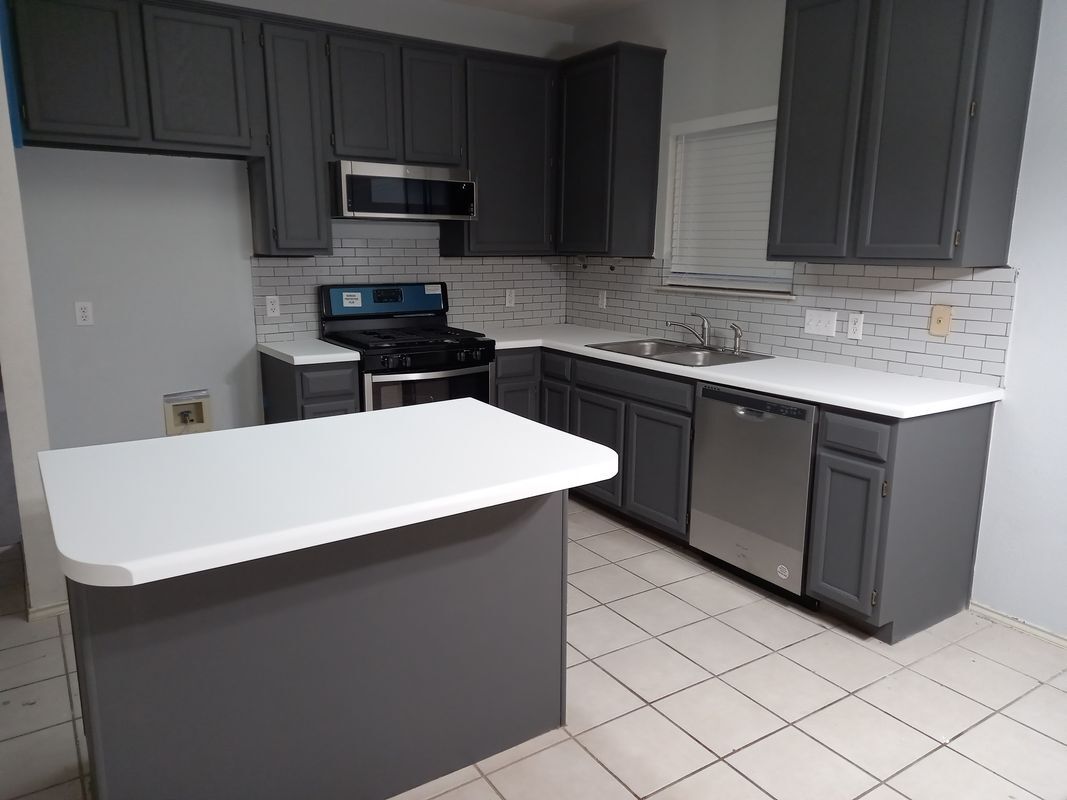 Building Photo - 2018 Old Ml Rd