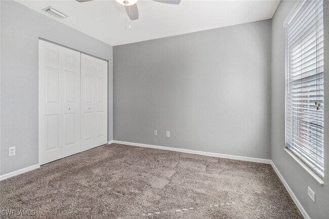 Building Photo - 26705 Little John Ct