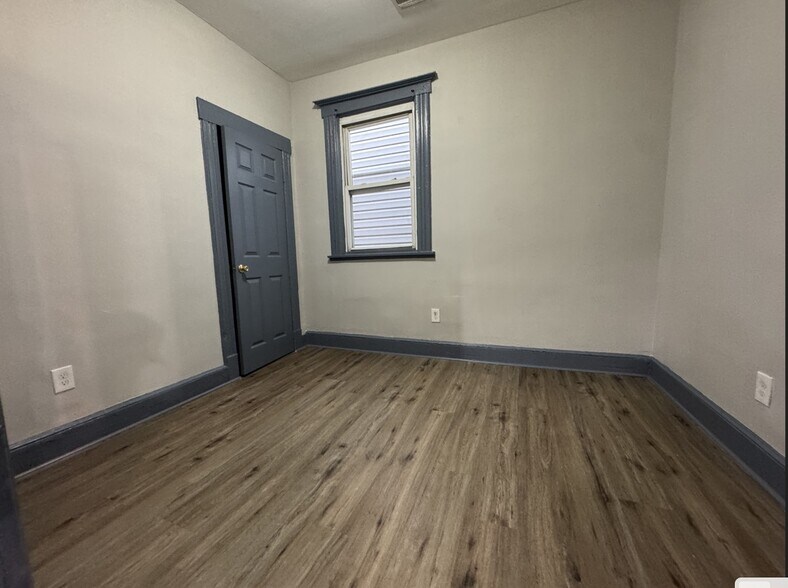 Building Photo - 107 Wilkinson Ave