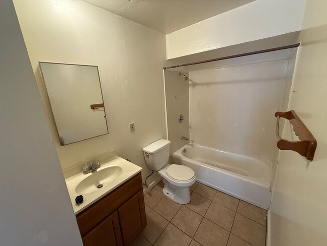 Building Photo - 317 45th St
