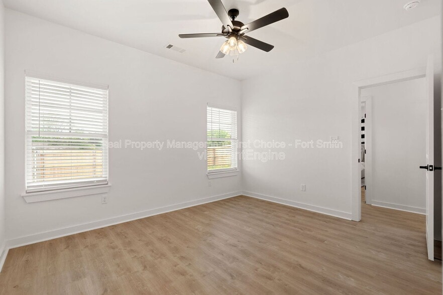Building Photo - 10120 Talavera Trl
