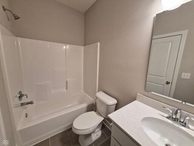 Building Photo - 14221 James Dean Dr