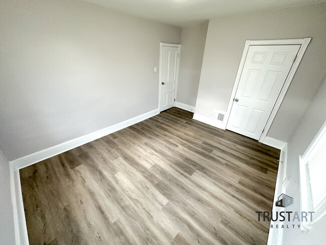 Building Photo - 3 bedroom house in Carroll Park area of Ph...