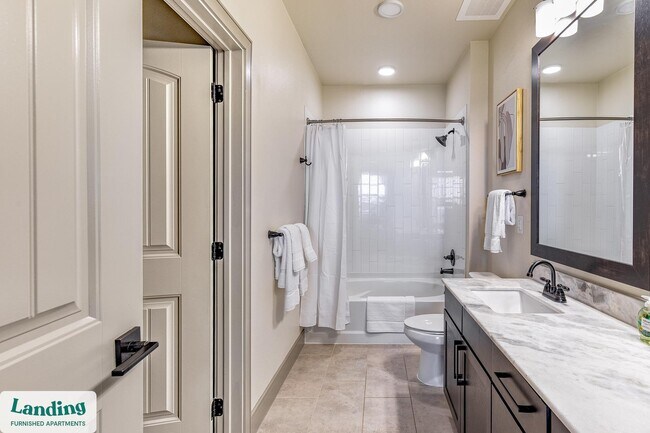 Building Photo - 3235 Heritage Trl